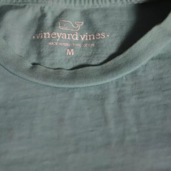 Vineyard Vines Shirt Mens M Green Spell Out Logo Flight Deck Beer Graphic Cotton - Picture 7 of 13